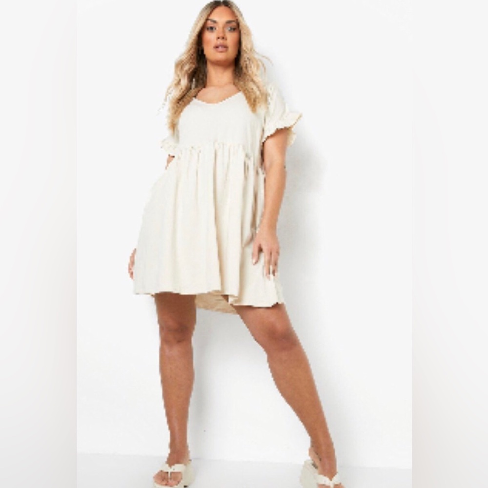 🤎 V-Neck Smock Dress